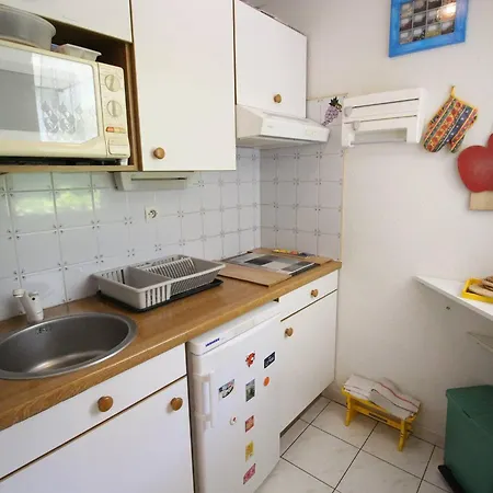 4 Pers Avec Terrasse, Parking Et Animaux Admis - Fr-1-313-244 *